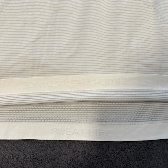 Women’s Sweat Life work out shirt - Picture 3 of 4